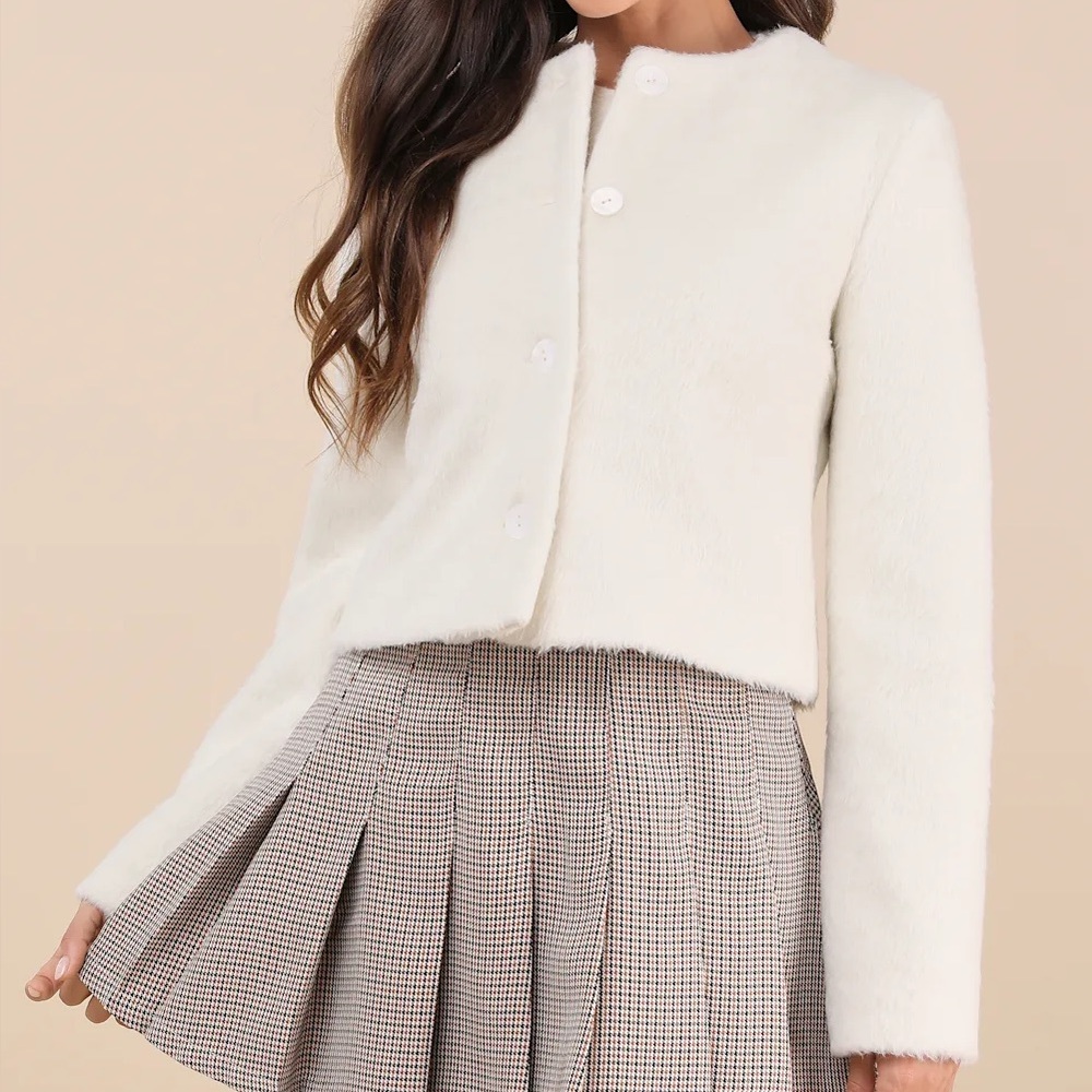 Lulu's Perfectly Toasty White Fuzzy Cropped Jacket
